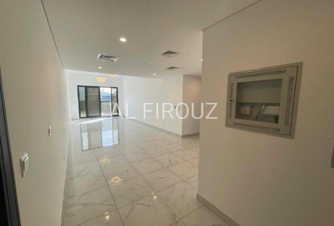 Modern 2 BR | Huge layout | Prime location