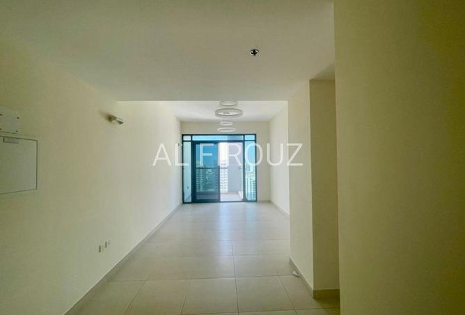 Corner unit | spacious in size | high floor