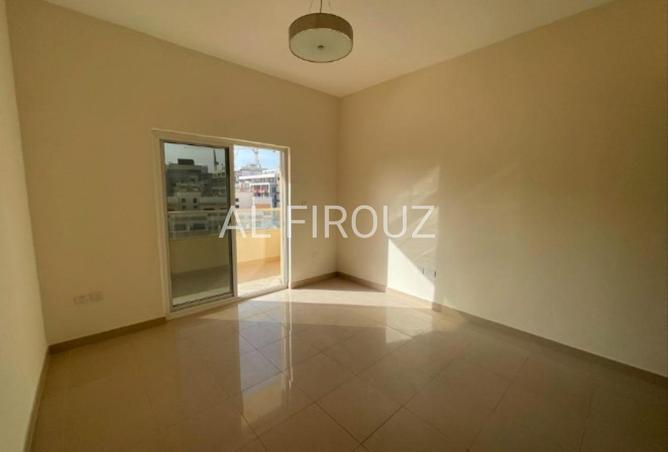 2 BHK | Unfurnished | Spacious | Ready to move
