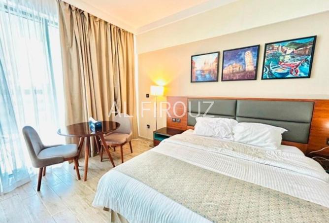Fully Furnished | Spacious | Multiple cheques — photo 2
